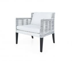 Изображение продукта Yothaka B-Guard C-tru white кресло с подлокотниками