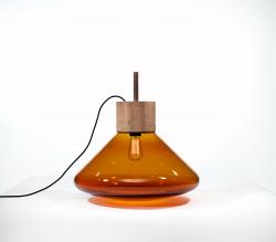 Изображение продукта Brokis Mufﬁns Wood 03A PC852 настольный светильник