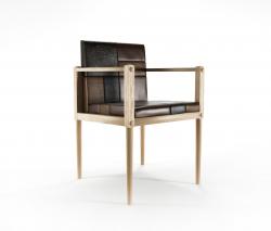 Изображение продукта Karpenter Katchwork кресло с подлокотниками