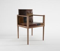 Изображение продукта Karpenter Katchwork кресло с подлокотниками