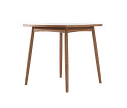 Изображение продукта Karpenter Twist обеденный стол с квадратной столешницей