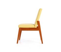 Изображение продукта Bark Acorn обеденный стул