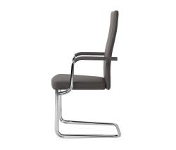 Изображение продукта TECTA D26P Upholstered highback chair