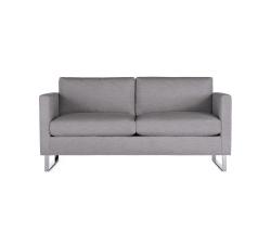 Изображение продукта Design Within Reach Goodland Two-Seater диван с обивкой из ткани, стальные ножки