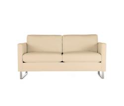 Изображение продукта Design Within Reach Goodland Two-Seater диван в коже, стальные ножки