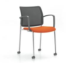 Изображение продукта Girsberger YANOS 4-legged chair