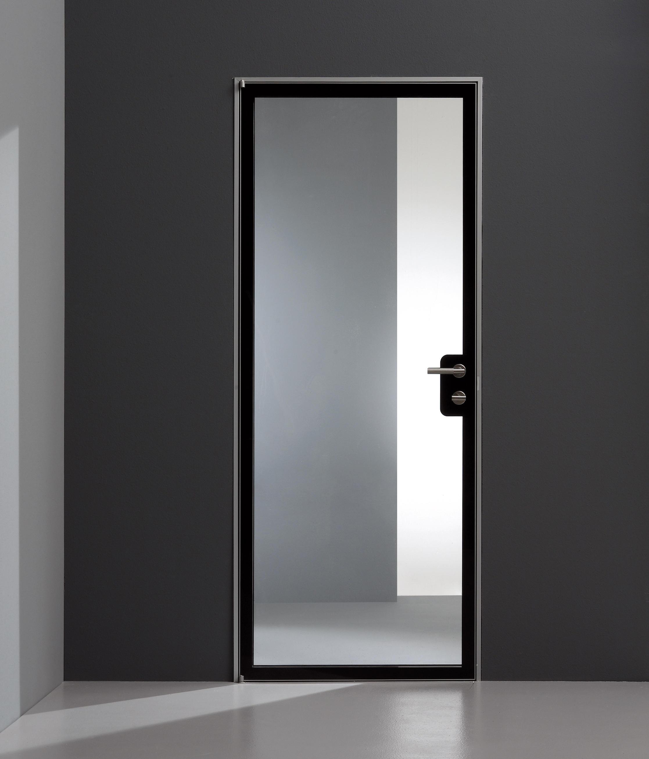 Дверь стекло межкомнатная алюминиевая. Дверь planus модель Cinque. Скрытая зеркальная дверь. Скрытая дверь с зеркалом. Скрытые двери межкомнатные.