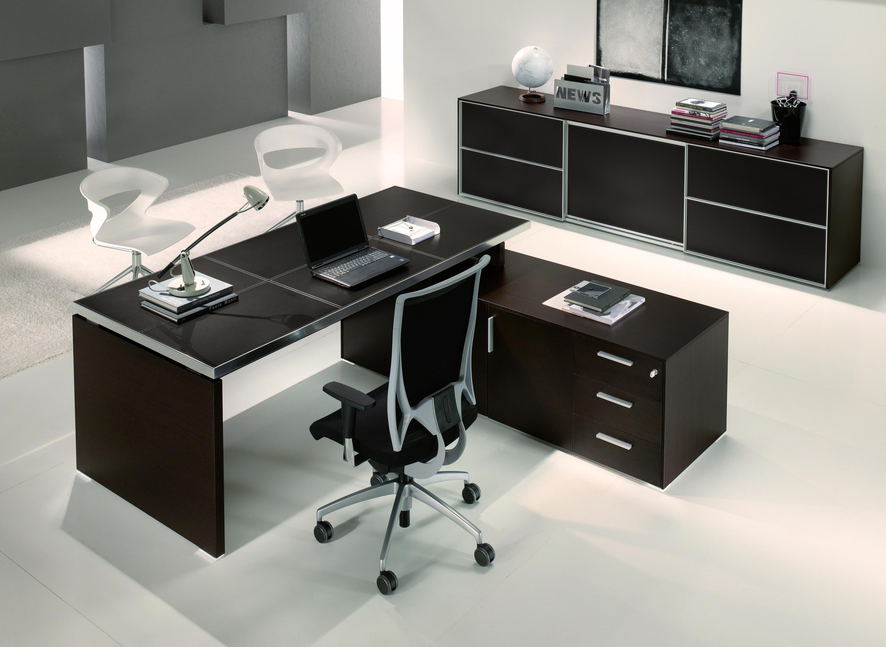 Столик для офиса. Alea стол письменный Archimede. Стол офисный. Стильные офисные столы. Стол офисный угловой.