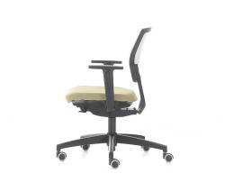 Nurus Trea Wheeled With Armrest - 4