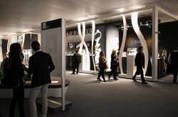 BURRI Signage System Messe Basel by BURRI – Mobile indoor F4 twin-sided stele - 4