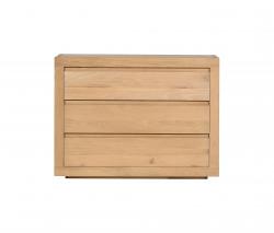 Изображение продукта Ethnicraft Oak Flat chest of drawers