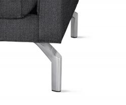 Design Within Reach Como кресло с подлокотниками с обивкой из ткани - 5