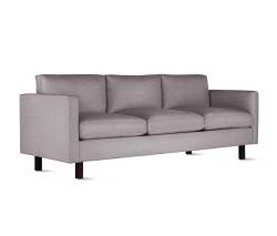 Design Within Reach Goodland диван с обивкой из ткани, Walnut Legs - 2