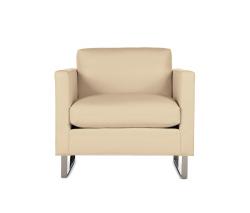 Изображение продукта Design Within Reach Goodland кресло с подлокотниками в коже, стальные ножки
