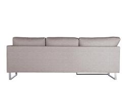 Design Within Reach Goodland Small Sectional с обивкой из ткани, стальные ножки - 3