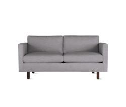 Изображение продукта Design Within Reach Goodland Two-Seater диван с обивкой из ткани, Walnut Legs