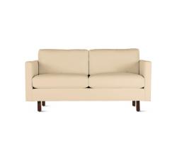 Изображение продукта Design Within Reach Goodland Two-Seater диван в коже, Walnut Legs