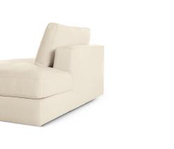 Design Within Reach Reid Side Chaise in Right в коже - 7