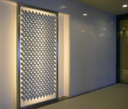 Kenzan Deco wall leaf in-situ - 2