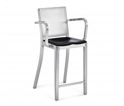 Изображение продукта emeco Hudson Counter stool with arms seat pad