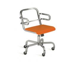 emeco Nine-0 офисное кресло с подлокотниками - 3