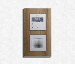 Gira Esprit Walnut | Flush-mounted radio - 2