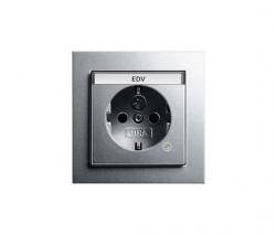 Gira SCHUKO-socket outlet with control light | E2 - 1